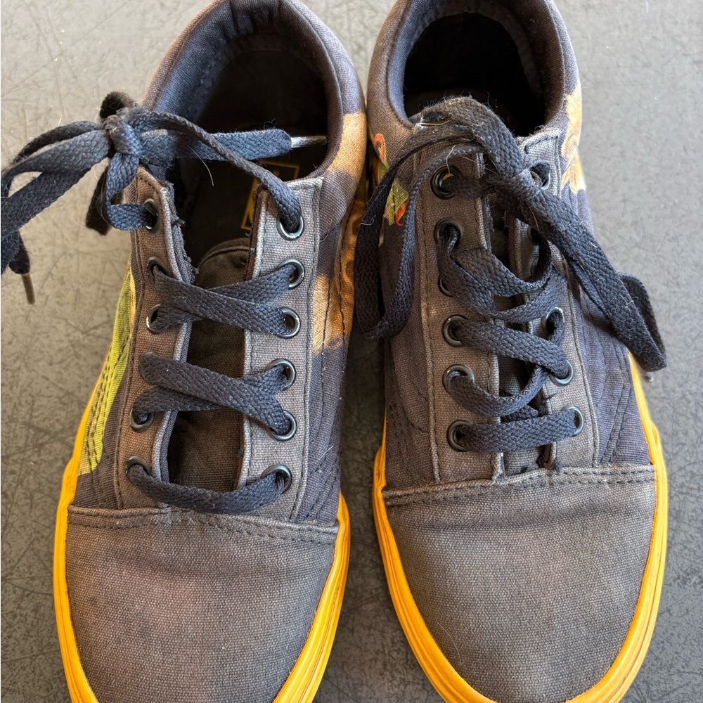 Vans Kids Sneakers in Black and Yellow